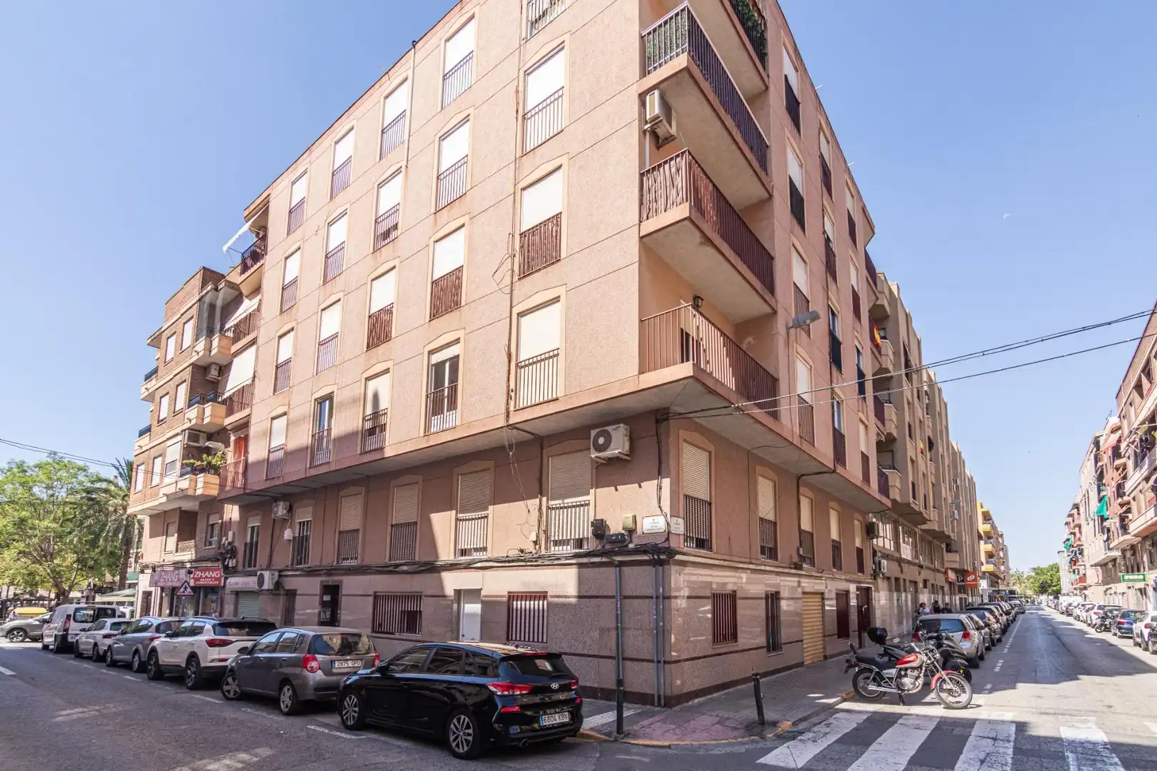 Vista exterior de Pis en venda en Elche / Elx amb Aire condicionat, Moblat i Balcó