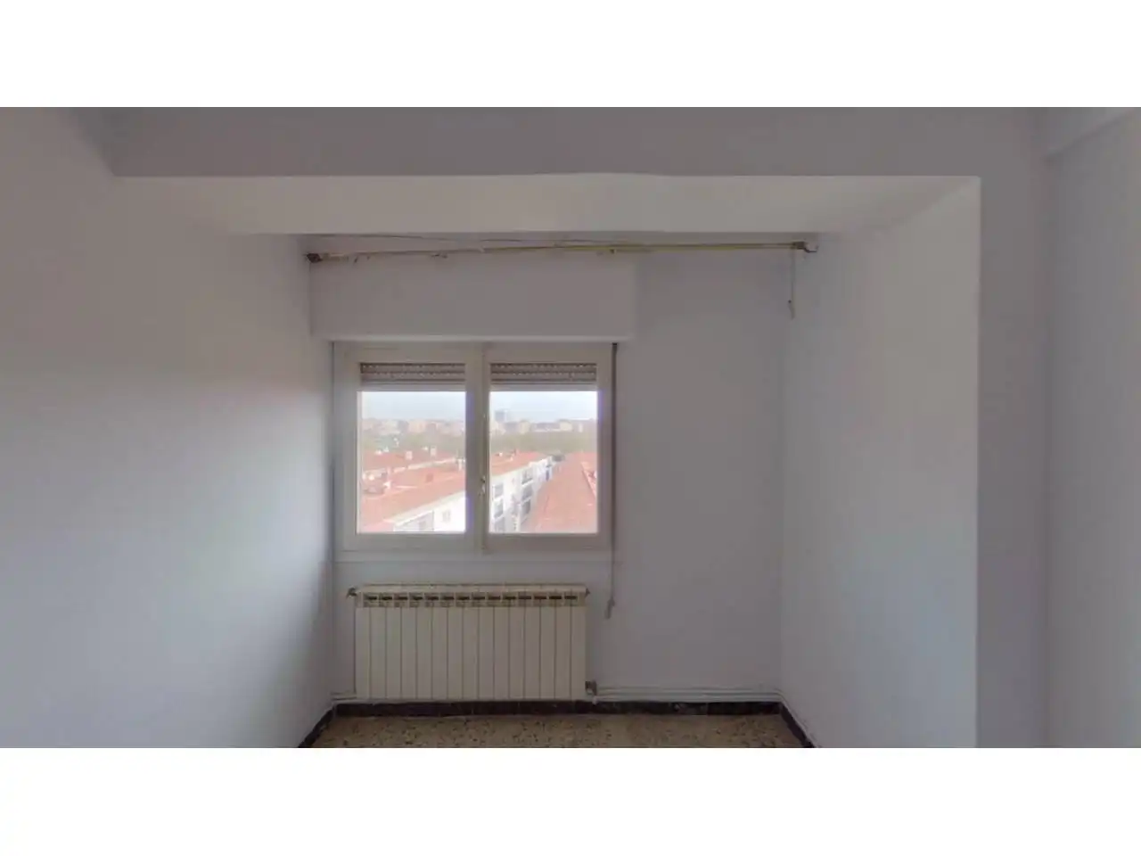 Bedroom of Flat for sale in Zaragoza