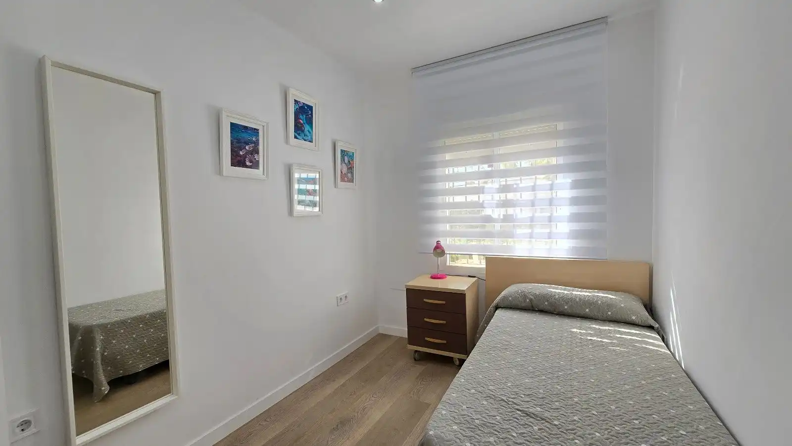 Dormitori de Casa o xalet en venda en Torremolinos amb Aire condicionat, Terrassa i Traster