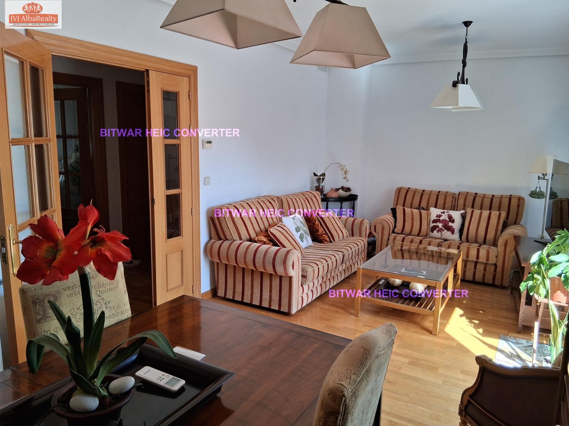 Sala d'estar de Àtic en venda en  Albacete Capital amb Calefacció, Terrassa i Traster