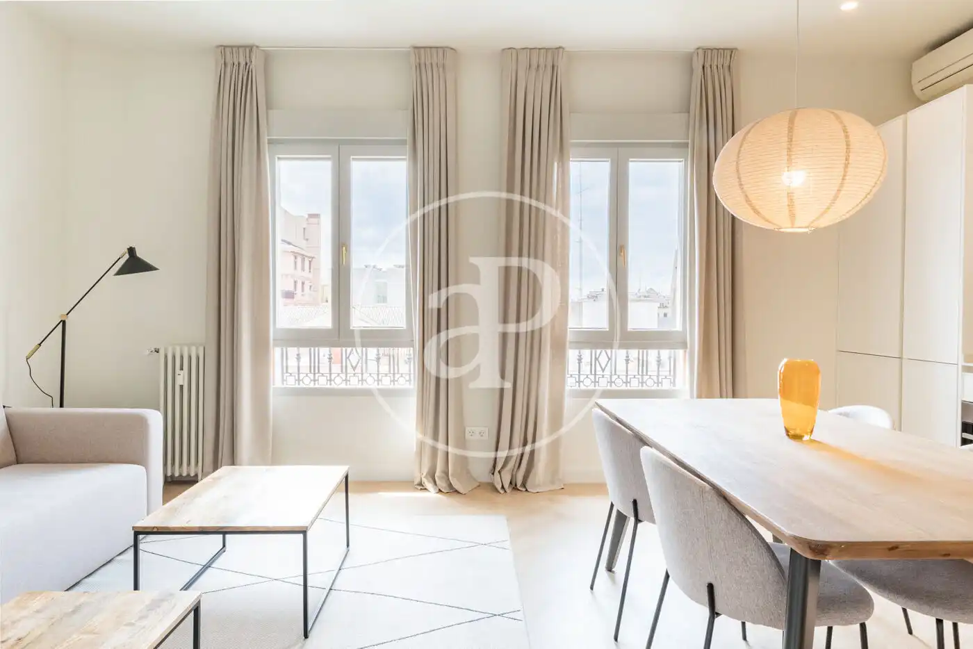 Wohnzimmer von Wohnung zur Miete in Madrid mit Klimaanlage, Heizung und Möbliert