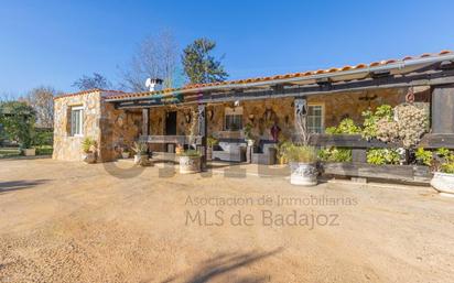 Jardí de Casa o xalet en venda en Badajoz Capital amb Aire condicionat, Calefacció i Jardí privat