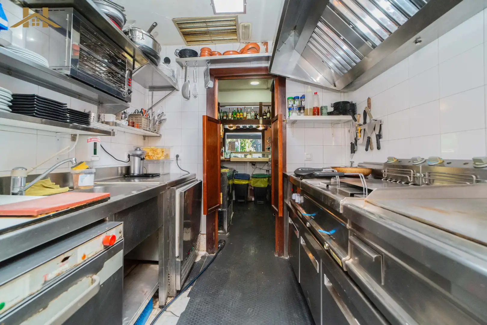 Kitchen of Commercial properties for sale in Móstoles  with Air Conditioner, Heating and Terrace