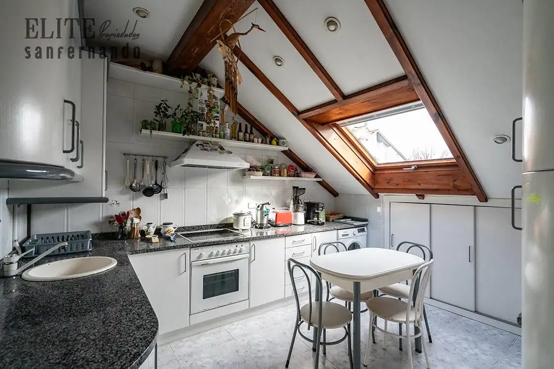 Cocina de Casa o chalet en venta en Santander con Calefacción, Jardín privado y Parquet