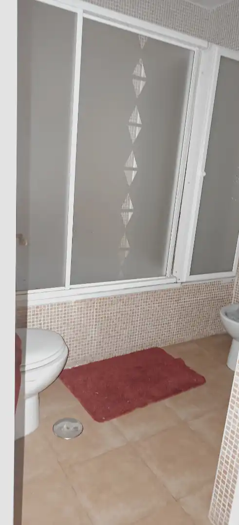 Baño de Dúplex en venta en Dos Hermanas con Aire acondicionado, Trastero y Horno