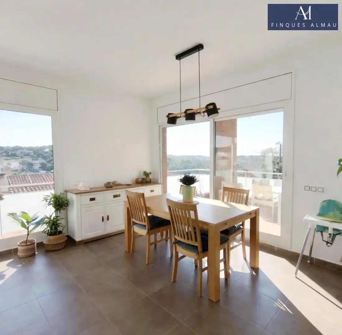 Villa avec terrasse à vendre à Carrer Carrer Esparreguera, imagen 7