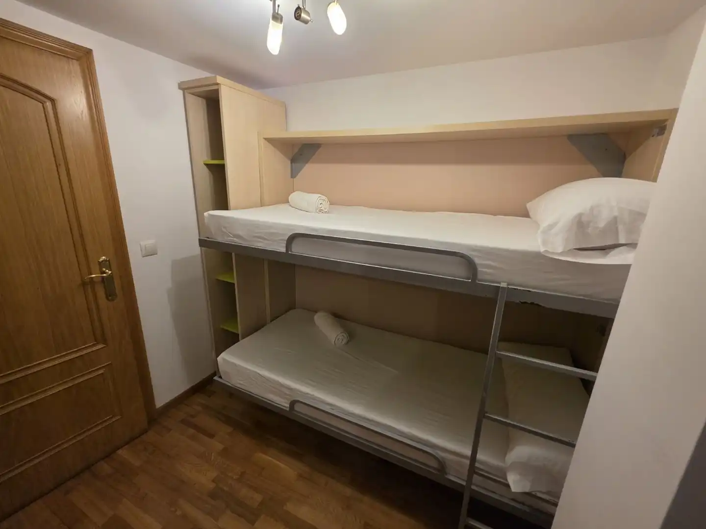 Dormitori de Apartament en venda en A Coruña Capital  amb Calefacció