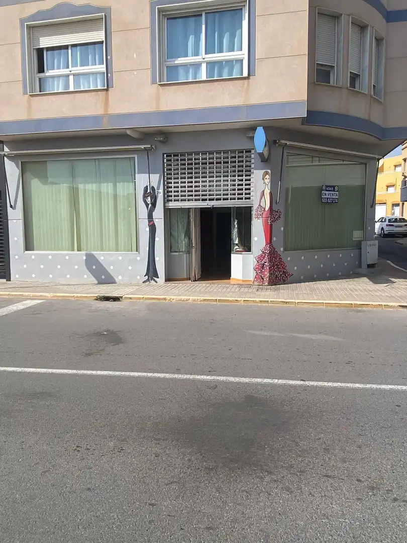 Local comercial en venda a SIERRA NEVADA 29, imagen 4