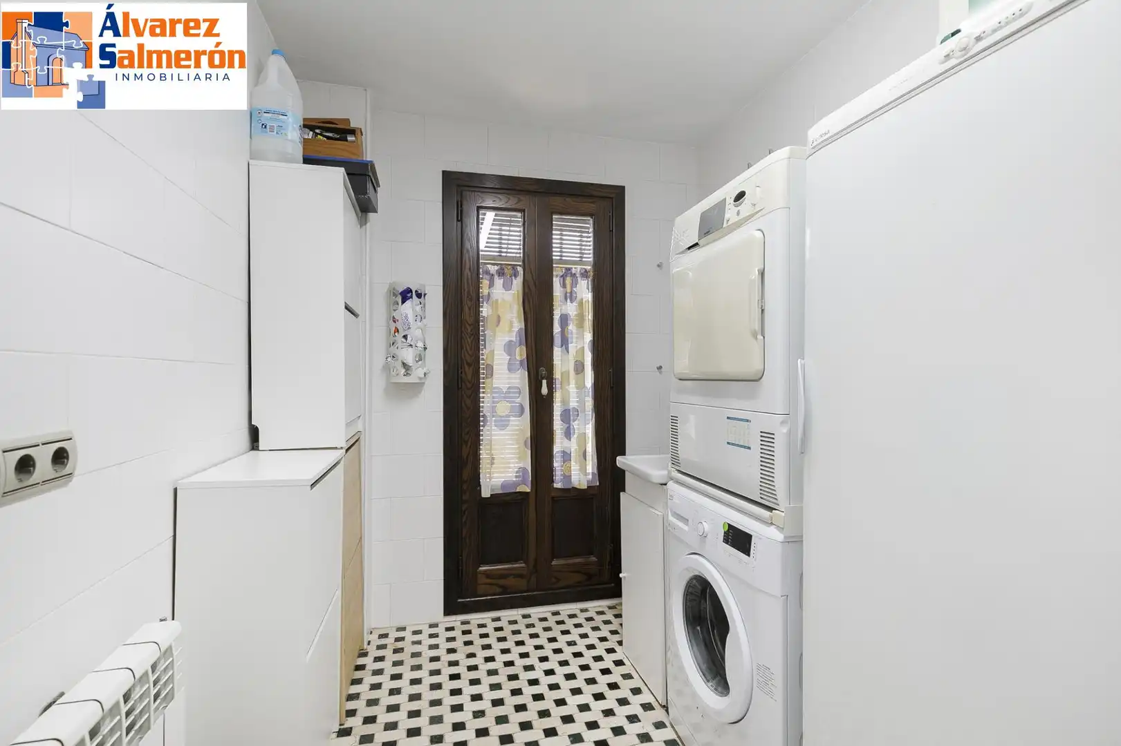 Cocina de Casa o chalet en venta en La Zubia con Aire acondicionado, Calefacción y Jardín privado