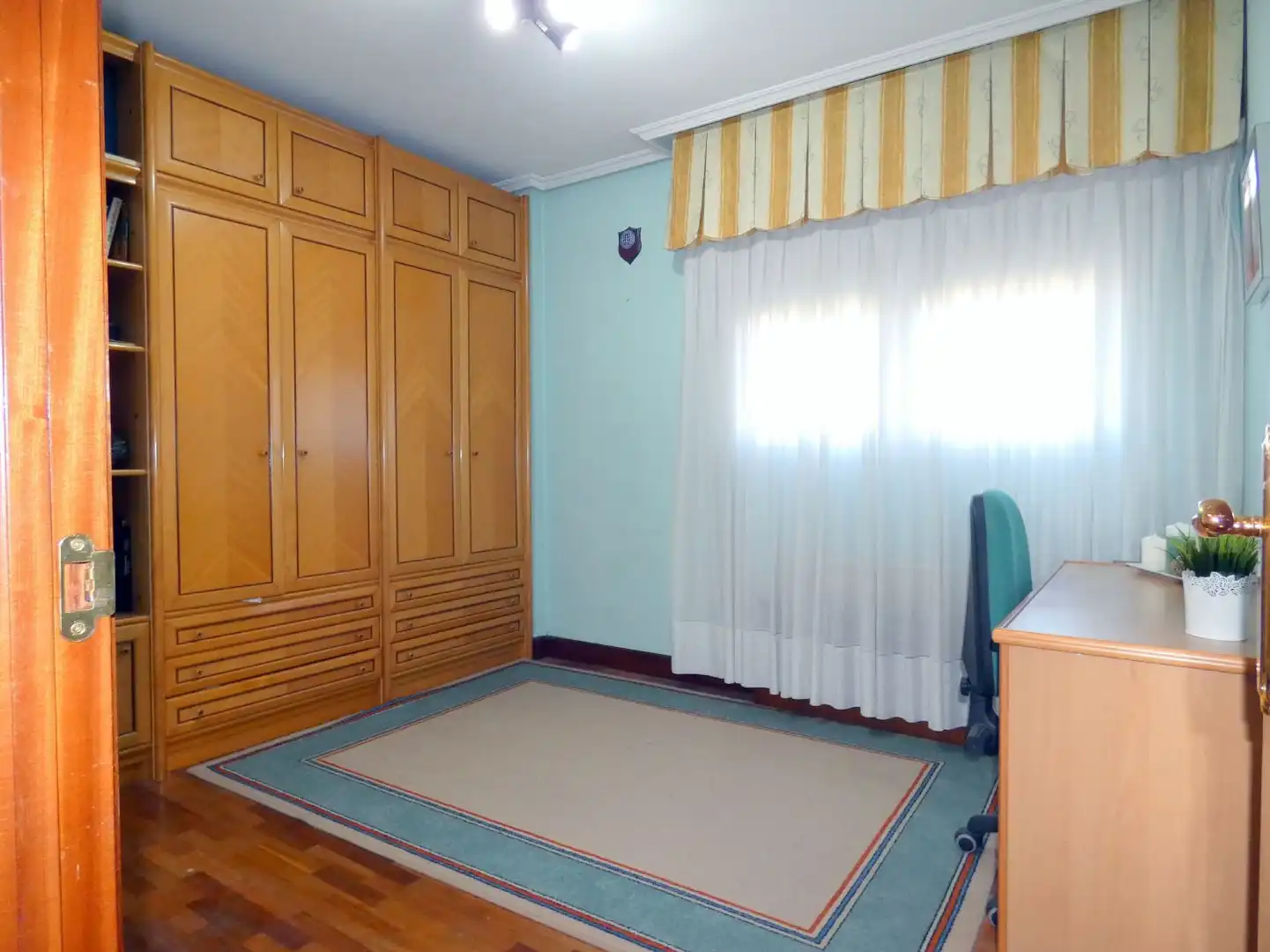 Flat for sale in Karmelo Kalea, Santutxu - Basarrate