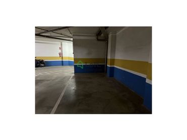 Single parking space to rent in Maria Auxiliadora - Barriada de Llera