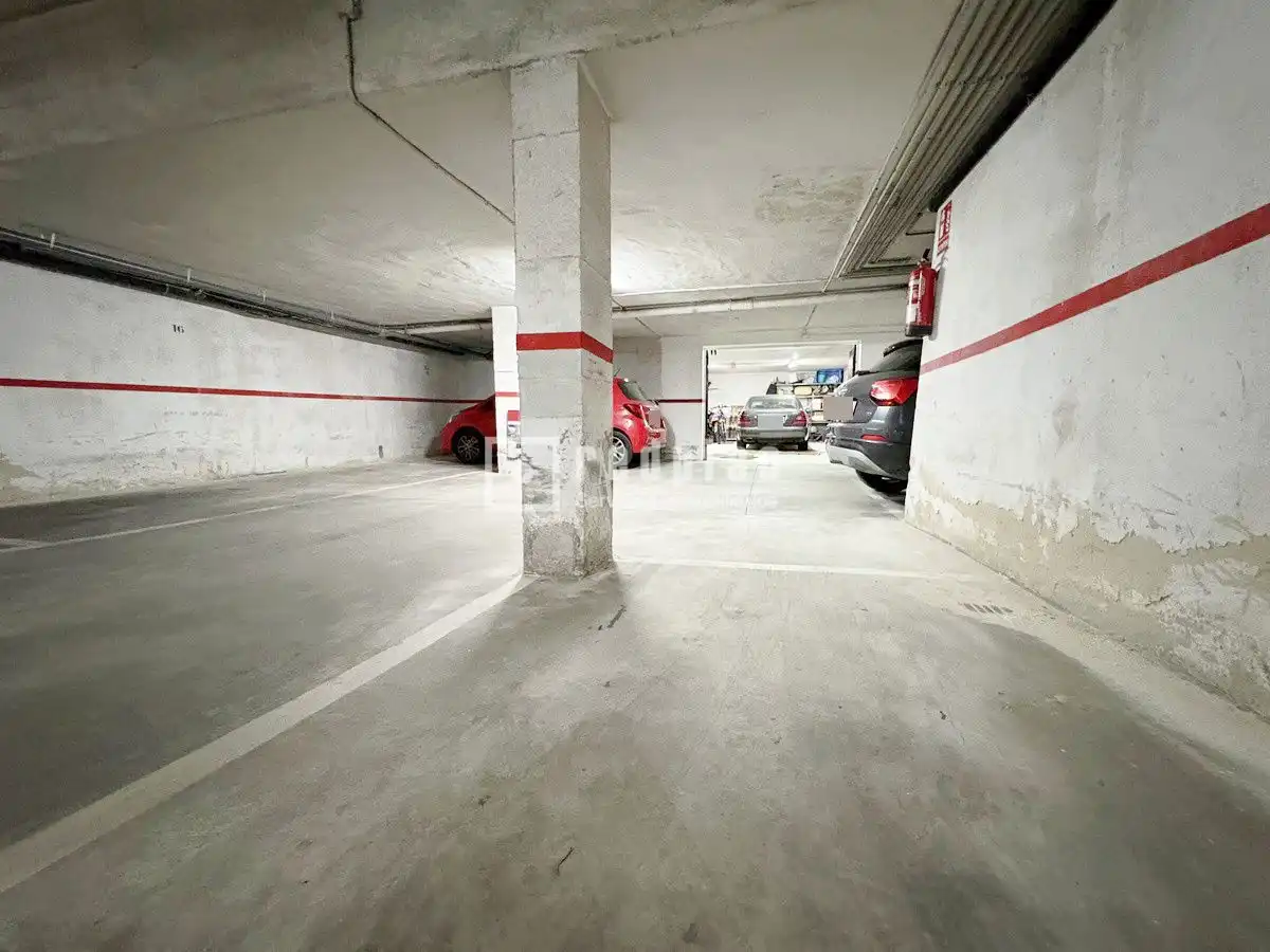 Parkplatz von Garage zum Verkauf in Málaga