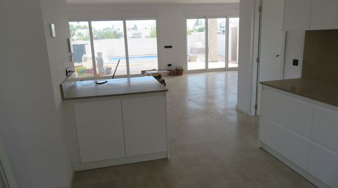 Fantástica villa con piscina, jardín y muchas extras para estrenar., imagen 3