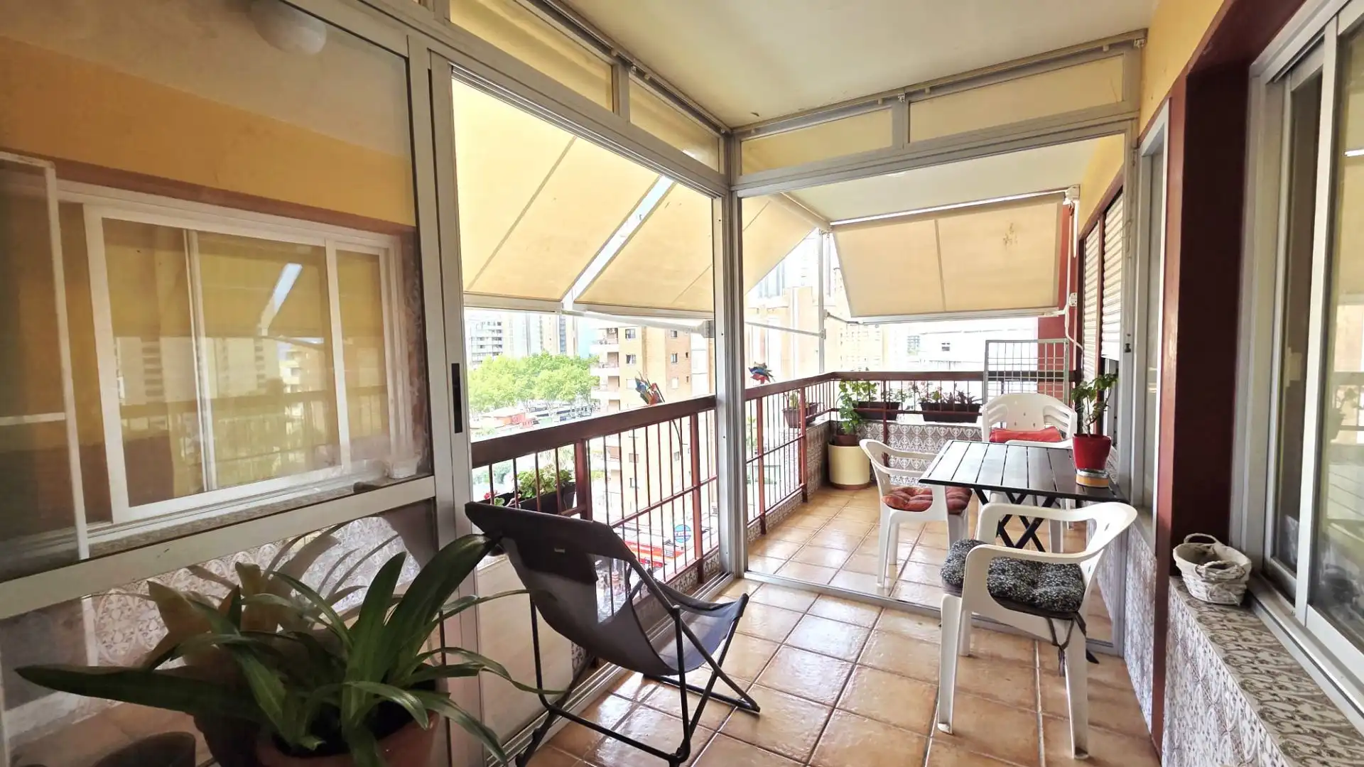 Terraza de Piso en venta en Benidorm con Aire acondicionado, Terraza y Piscina comunitaria