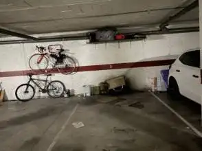 Parking de Piso en venta en Olot, Girona
