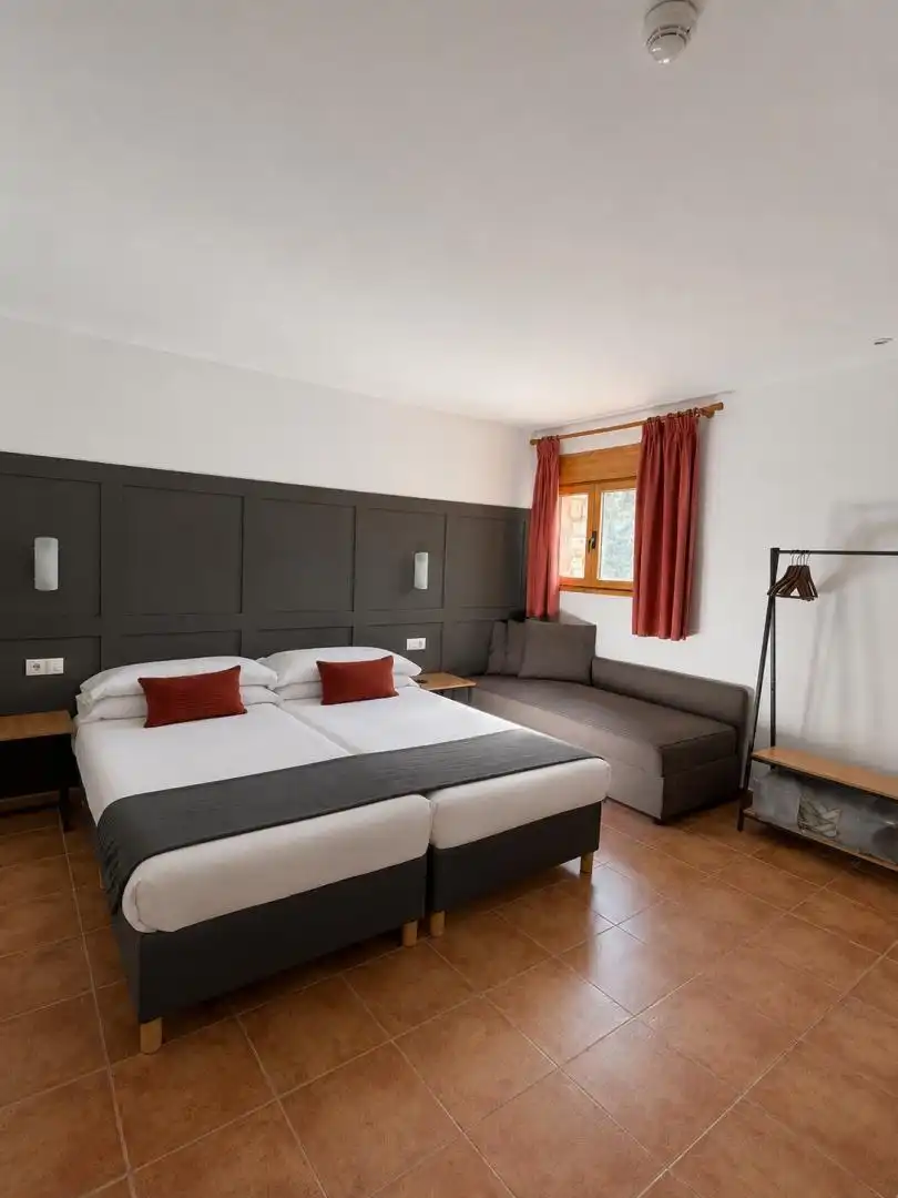 Habitación de Edificio en venta en Alp poble
