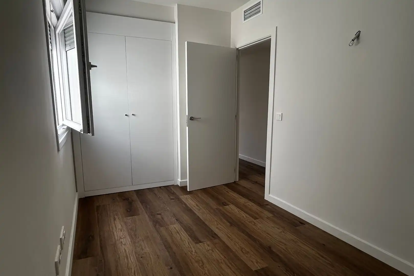 Schlafzimmer von Dachboden zur Miete in Fuengirola mit Terrasse