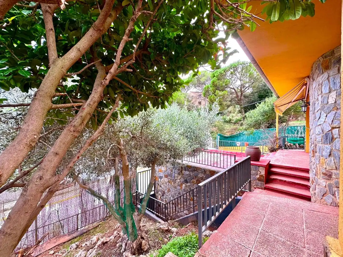 Vista exterior de Casa o xalet en venda en L'Ametlla del Vallès amb Aire condicionat, Calefacció i Terrassa