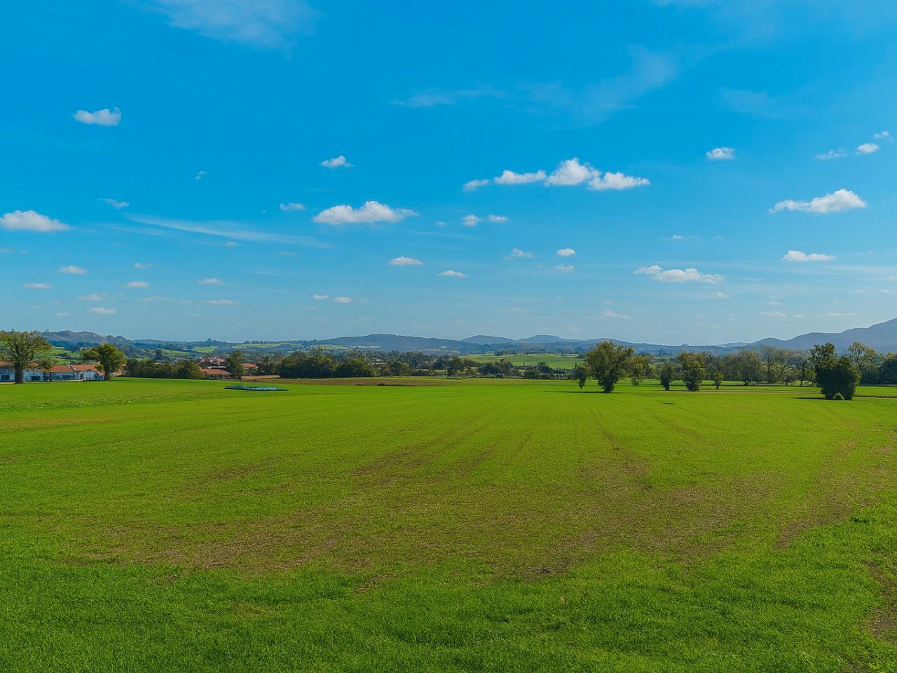 Land for sale in Ribamontán al Mar