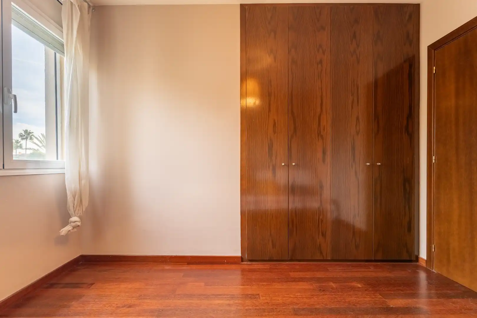 Schlafzimmer von Haus oder Chalet zum Verkauf in Reus mit Privatgarten, Parkett und Schwimmbad