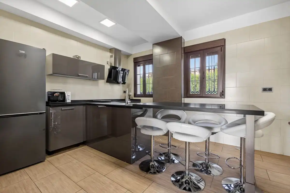 Maison avec terrasse à vendre à Carretera Lora del Rio, imagen 8