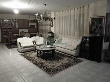 Appartamento con balcone in vendita a Centro Urbano
