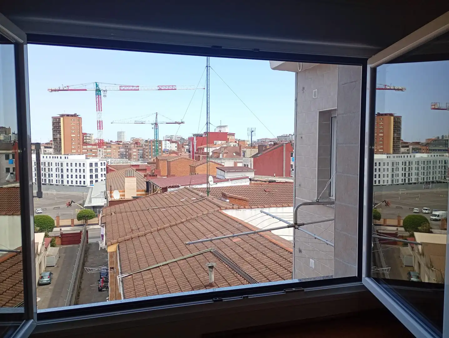 Exterior view of Flat for sale in Gijón   with Parquet flooring, Furnished and Oven
