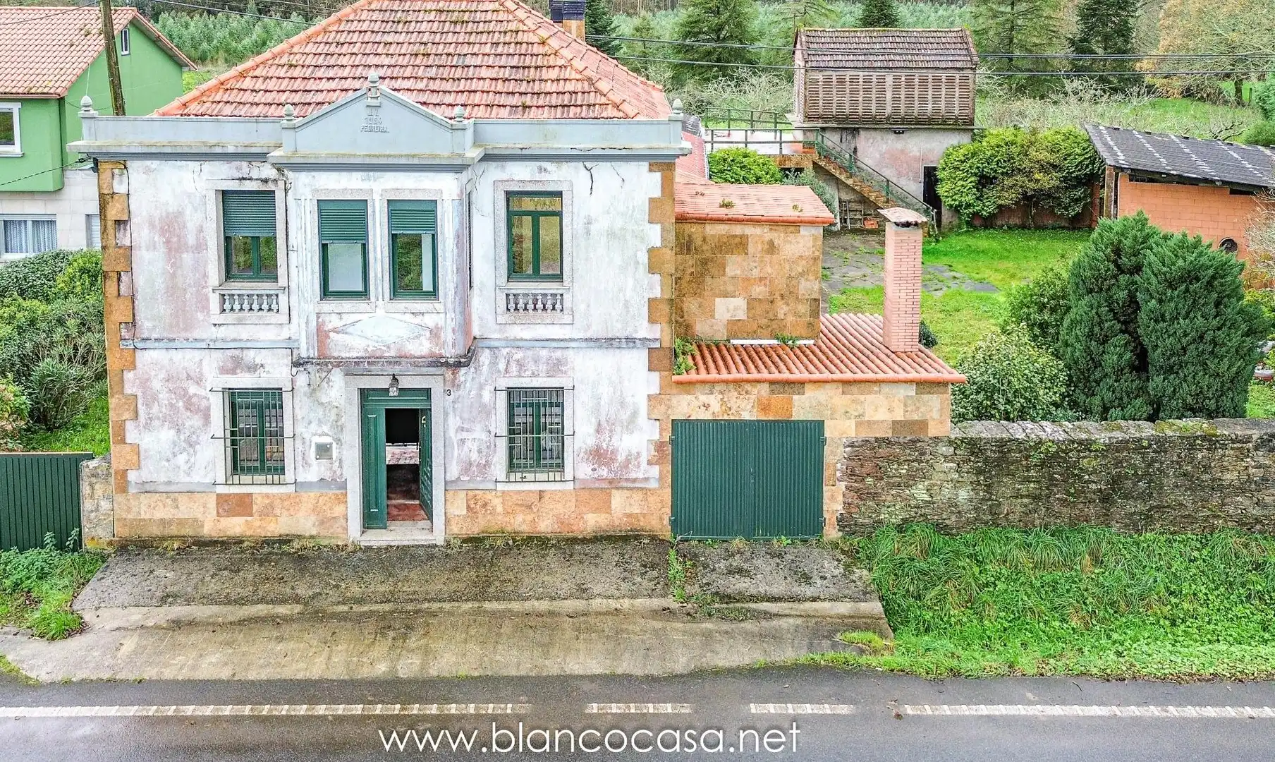 Exterior view of Houses for sale in Coristanco  with Private garden, Storage room and Furnished