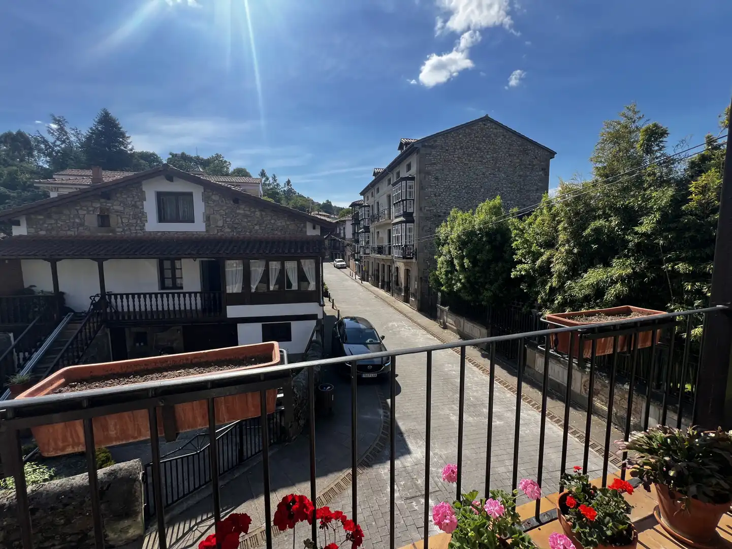Vista exterior de Casa adosada en venda en Liérganes amb Calefacció, Parquet i Terrassa