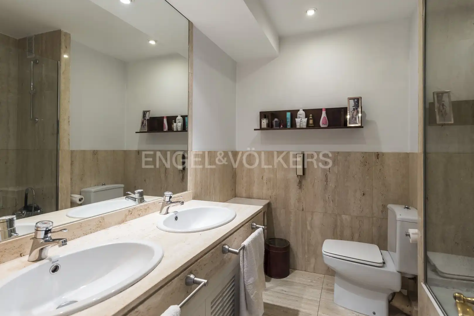 Baño de Piso en venta en Madrid con Aire acondicionado, Calefacción y Parquet