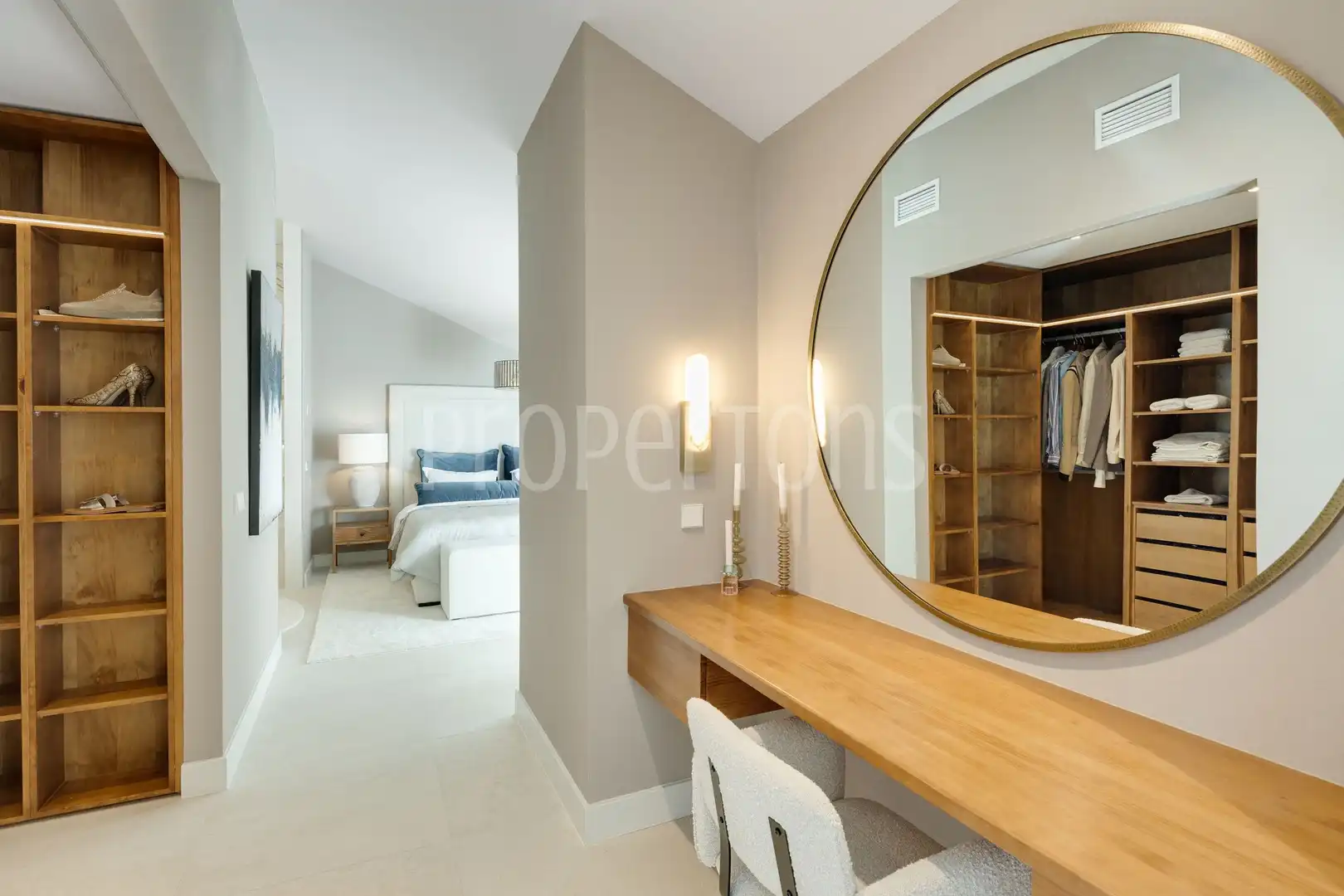 Bedroom of Flat for sale in Marbella