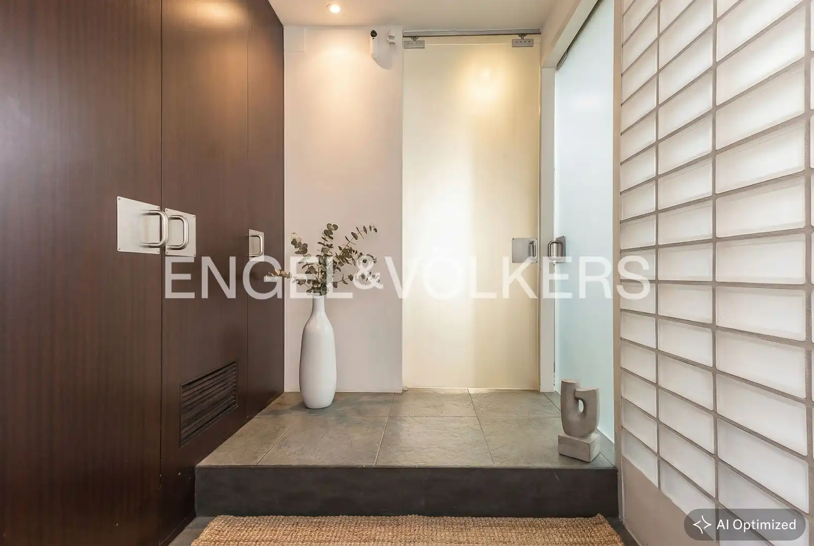 Houses for sale in Barcelona  with Air Conditioner, Heating and Private garden