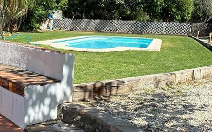 Piscina de Casa o xalet en venda en Jimena de la Frontera amb Jardí privat, Moblat i Forn