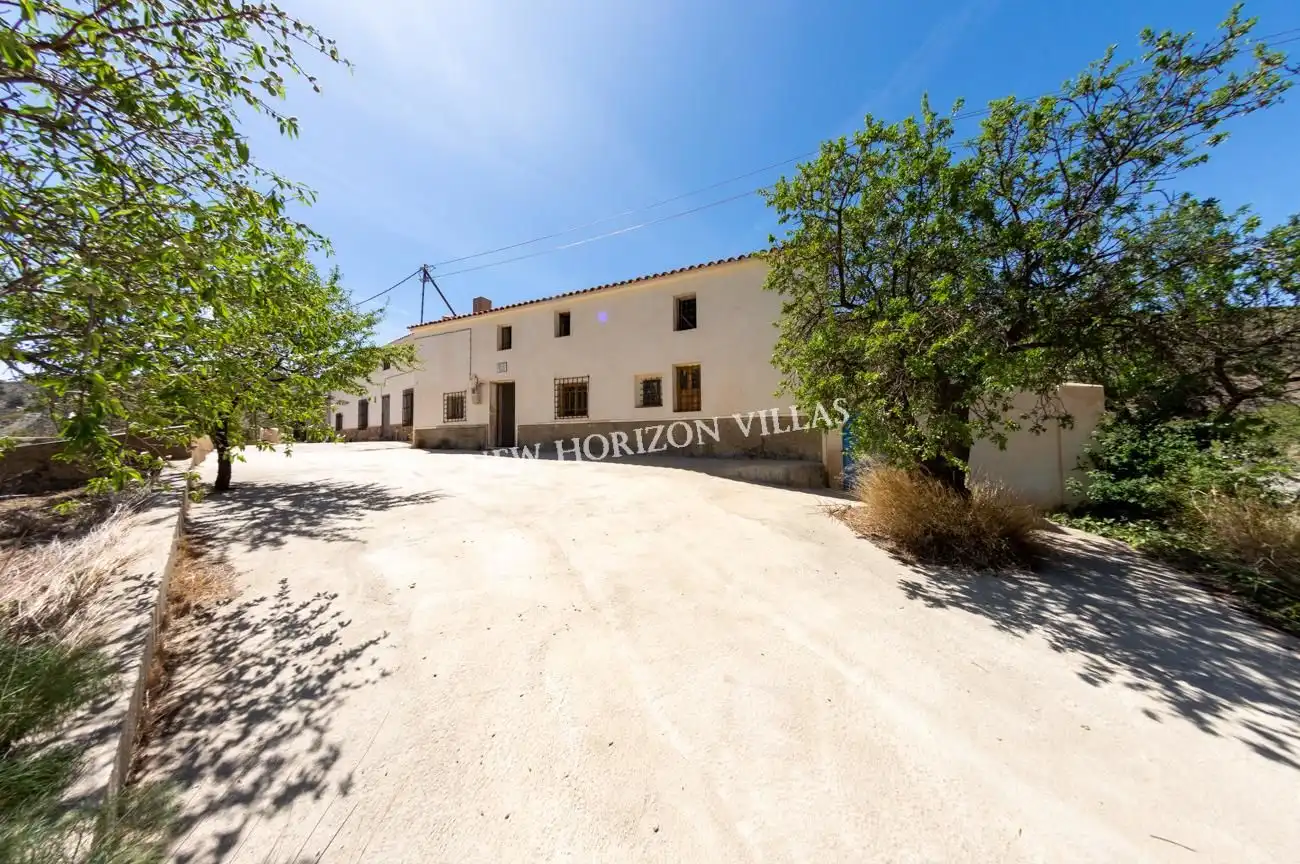 Vista exterior de Finca rústica en venta en Taberno con Jardín privado