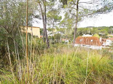 Wohnbaugrundstück zum Verkauf in Olivella