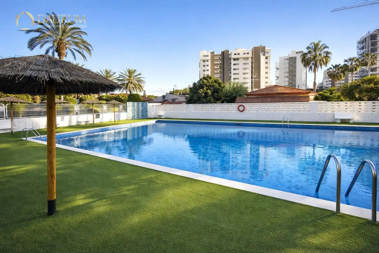 Piscina de Pis en venda en El Campello amb Aire condicionat, Calefacció i Terrassa