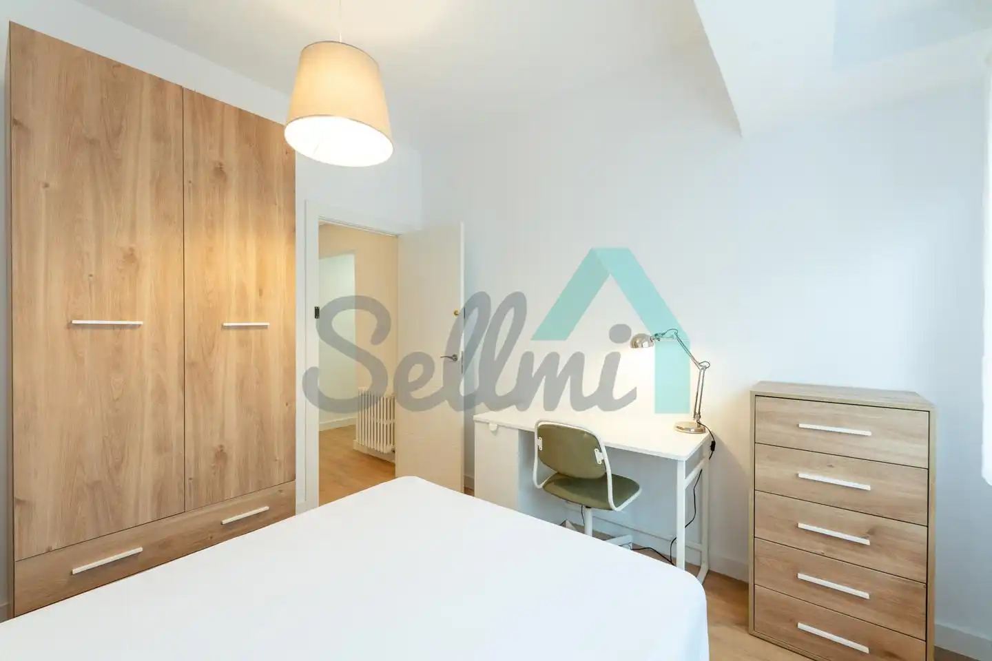 Flat for rent in De Gloria Fuertes, Masip