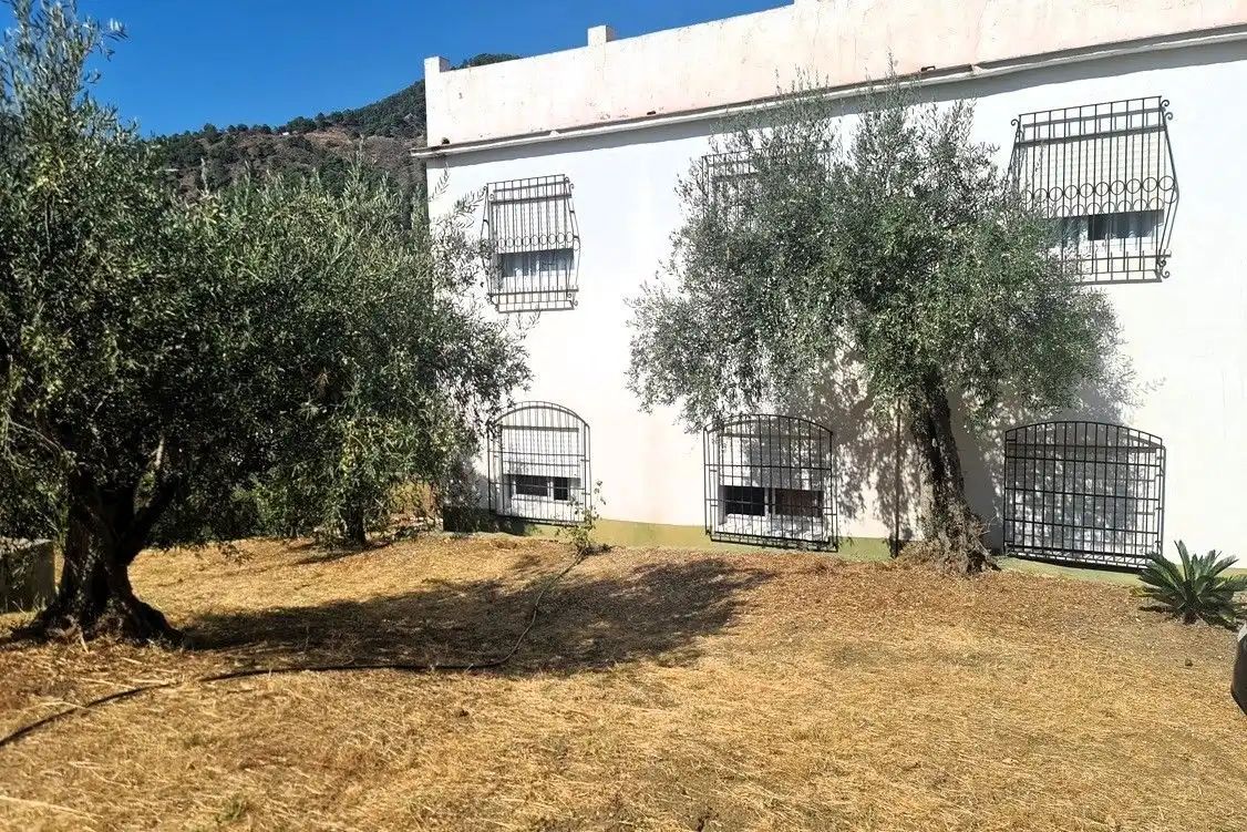 Casa rústica en venda a Tolox