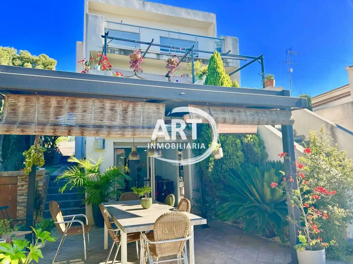 Jardín de Casa o chalet en venta en Llíria con Aire acondicionado, Calefacción y Jardín privado