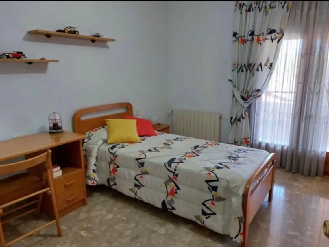 Villa mit Garten zum Verkauf in Passeig de la creu trencada 13-15, imagen 4