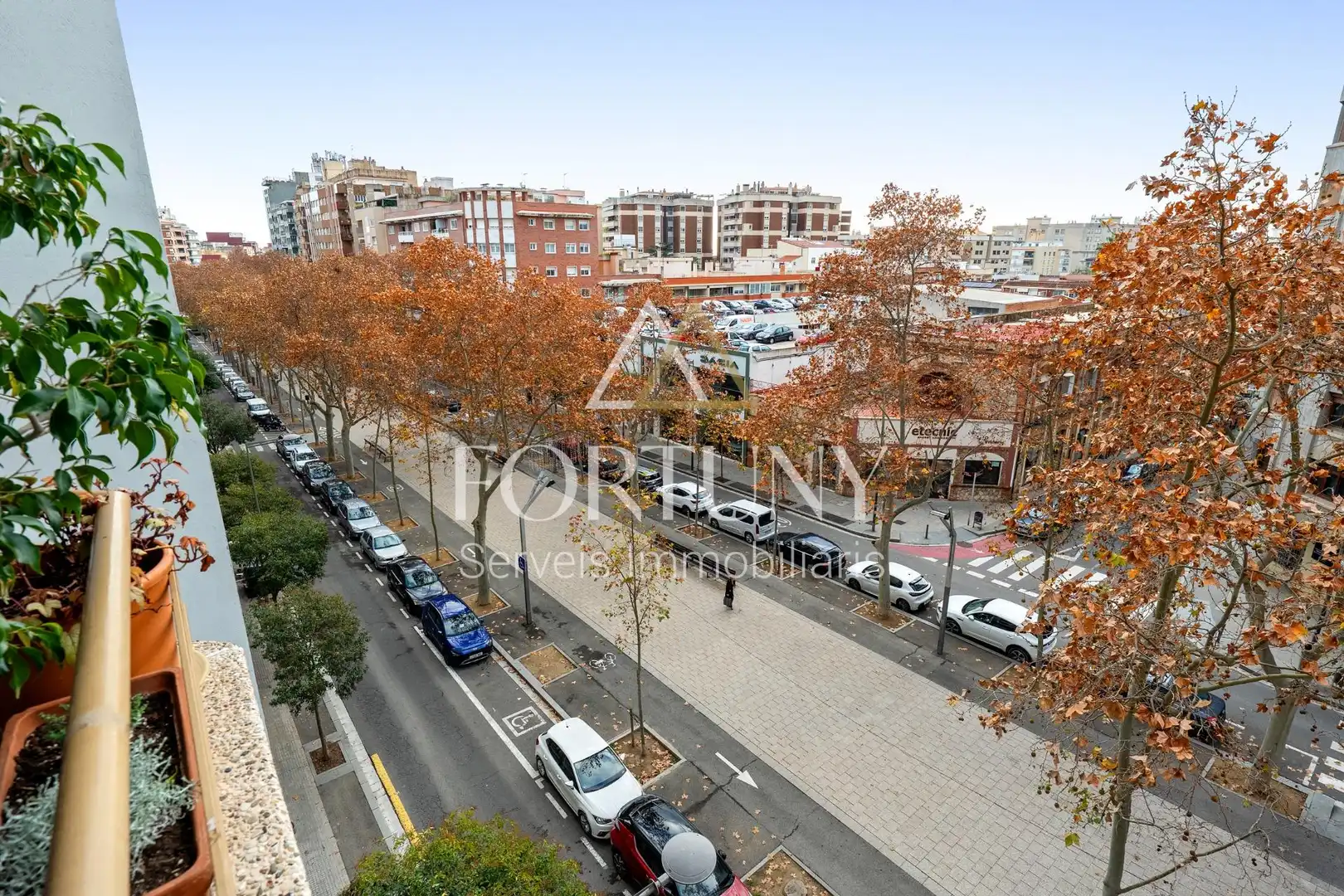 Vista exterior de Pis en venda en Reus amb Calefacció, Terrassa i Balcó
