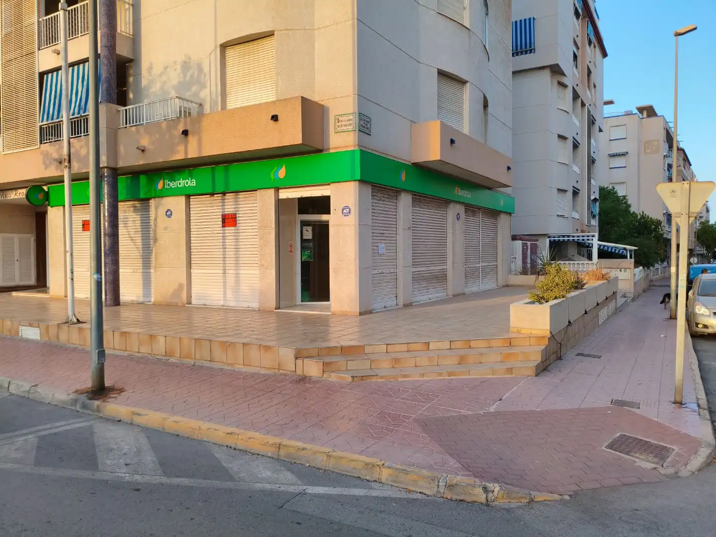 Local de lloguer en Guardamar del Segura amb Aire condicionat, Calefacció i Terrassa