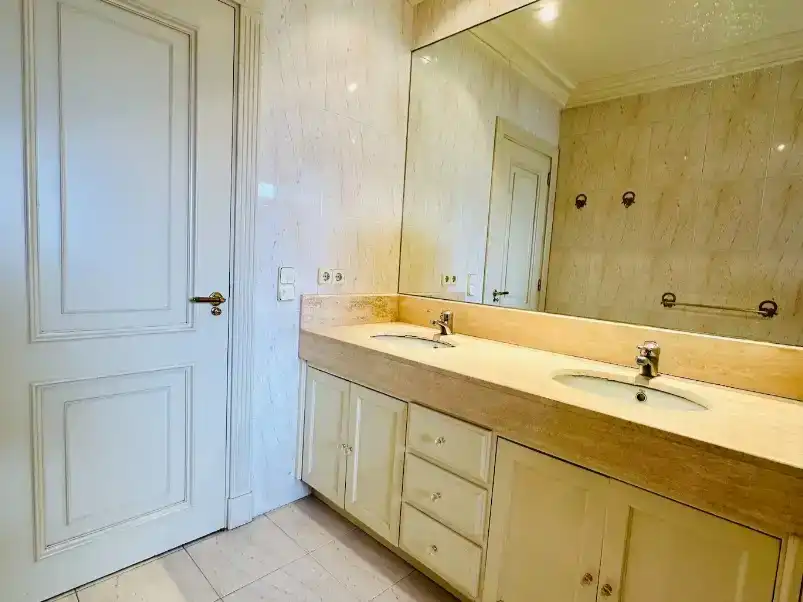 Baño de Piso en venta en Ciudalcampo con Aire acondicionado, Calefacción y Jardín privado