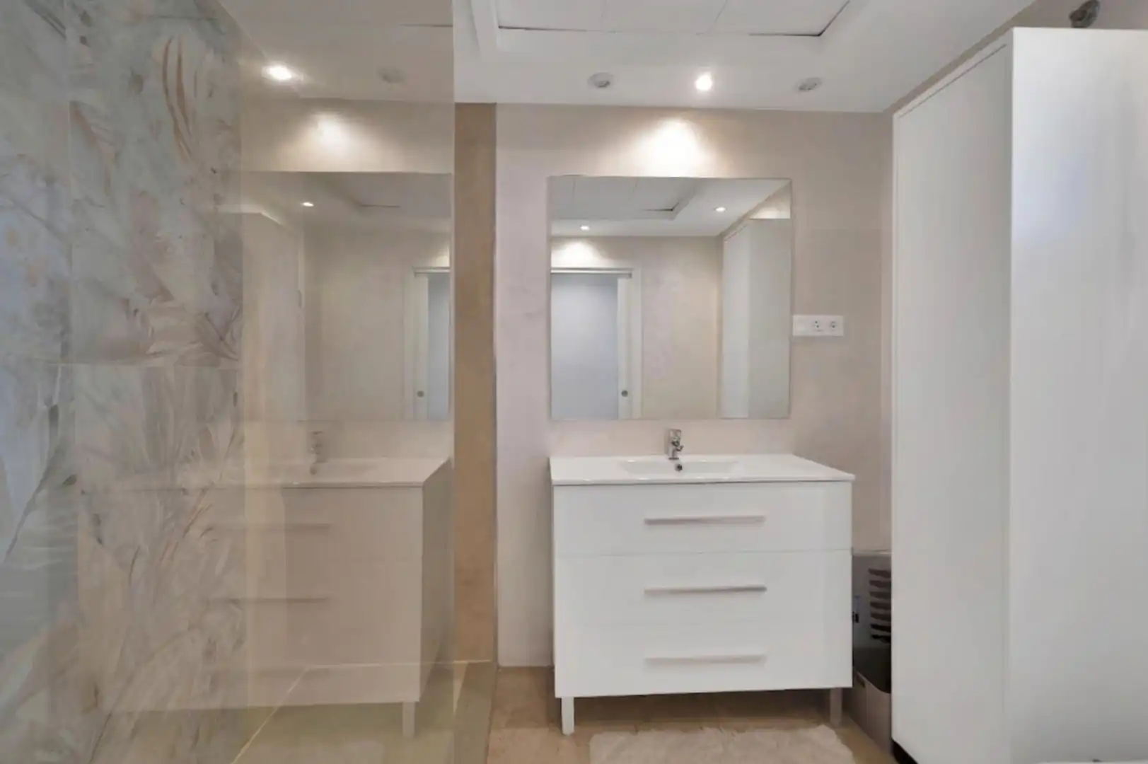 Bathroom of Attic for sale in Casares  with Private garden, Alarm and Community pool