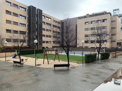 Vista exterior de Pis de lloguer en  Madrid Capital amb Calefacció, Traster i Piscina comunitària