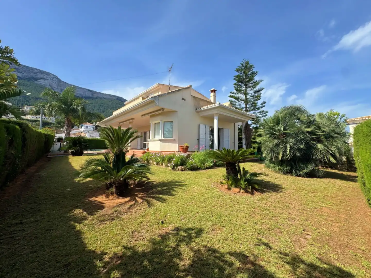 Exterior view of Houses for sale in Dénia  with Air Conditioner, Private garden and Terrace