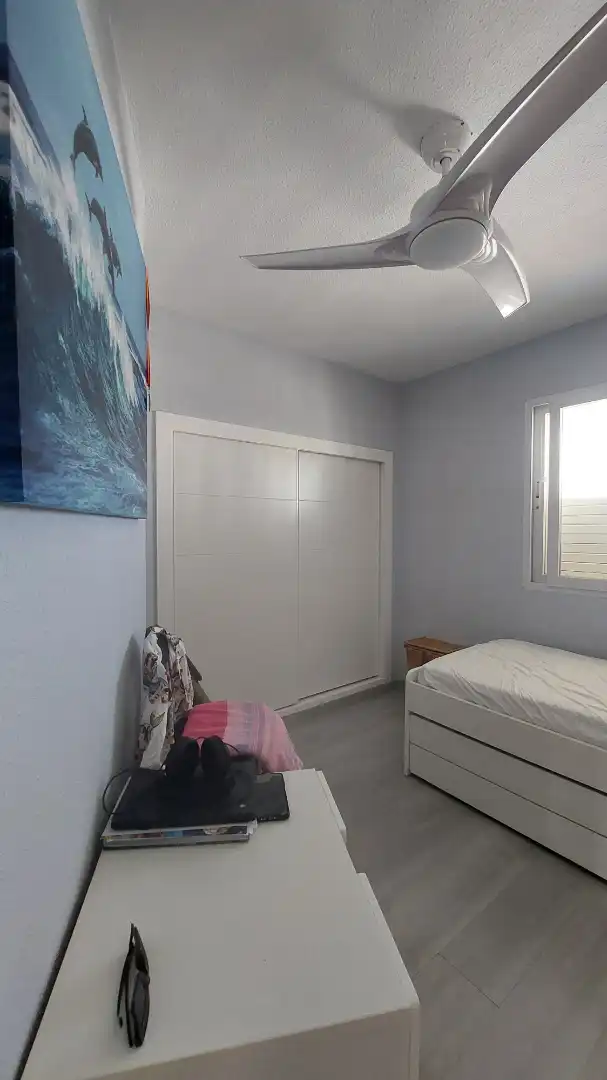 Habitación de Dúplex de alquiler en La Manga del Mar Menor con Aire acondicionado, Terraza y Amueblado