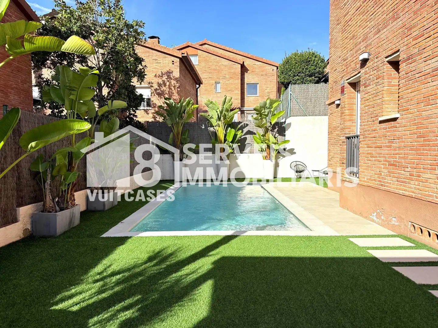 Swimming pool of Houses for sale in El Masnou  with Heating, Private garden and Terrace