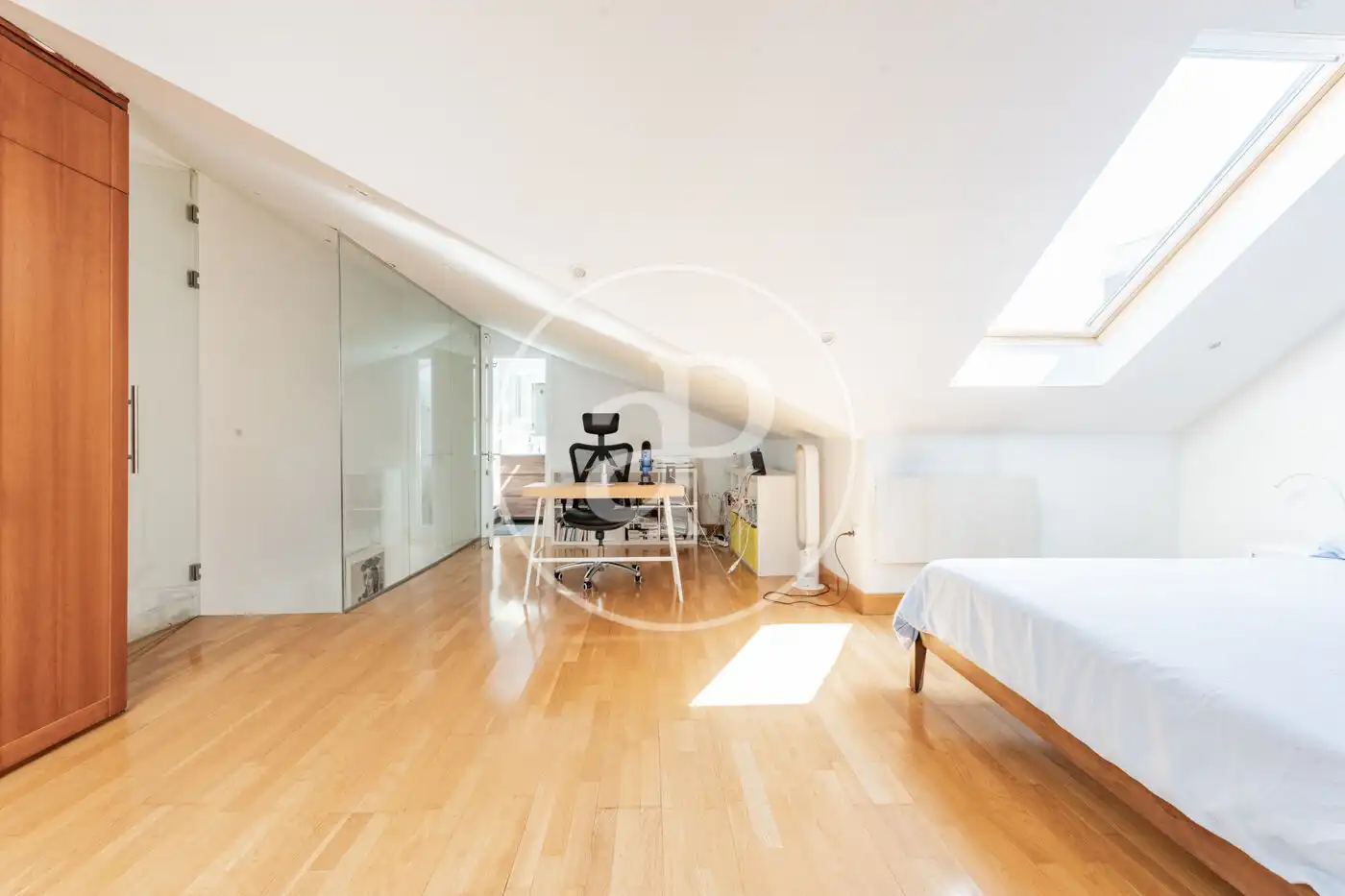 Habitación de Ático en venta en Madrid con Aire acondicionado y Terraza