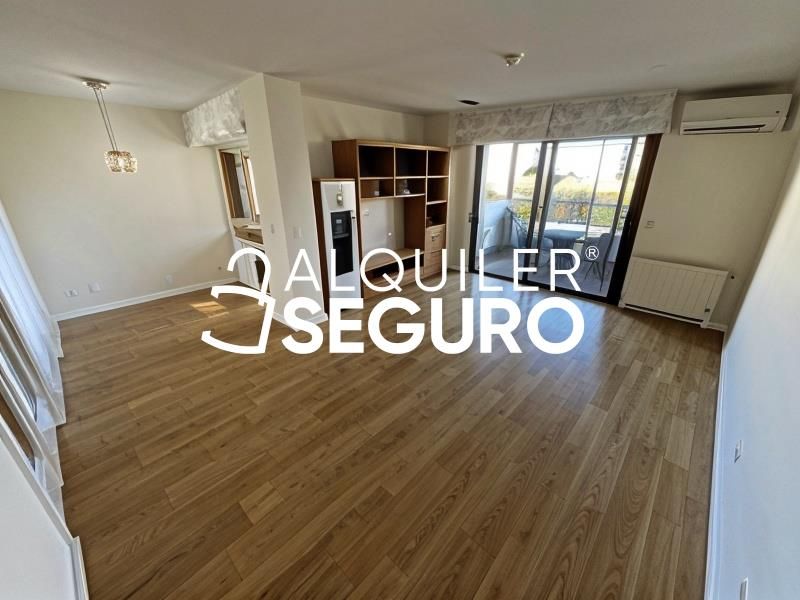 Flat to rent in  Madrid Capital  with Air Conditioner, Heating and Terrace